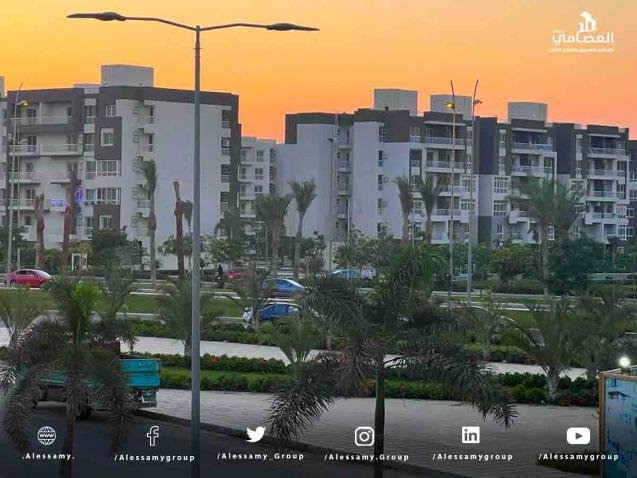 للبيع بمدينتى 200م بال B12 على وايد جاردن فيو 